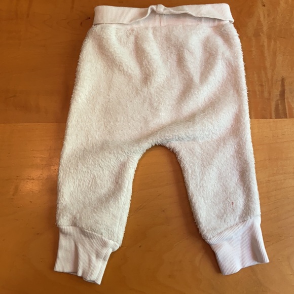 Fuzzy White Winter Outfit 3-6 Months - Picture 8 of 8